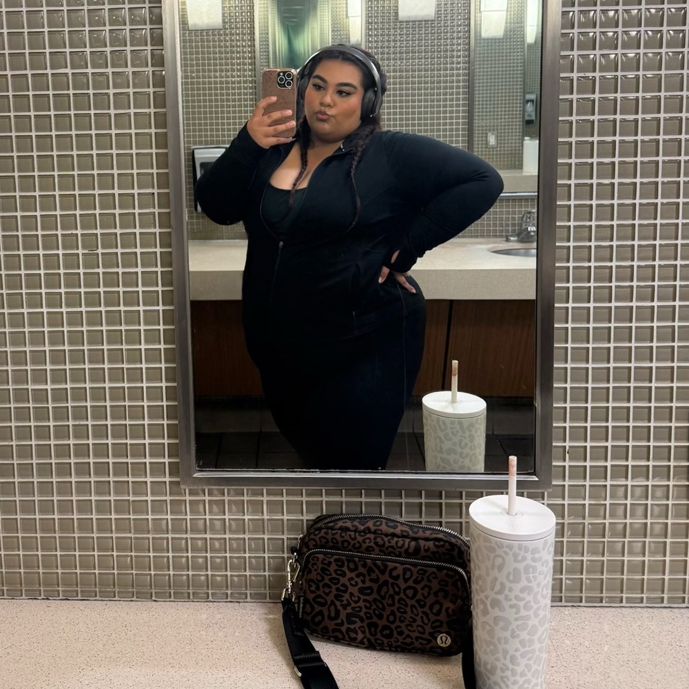 Meet your Posher, Victoria